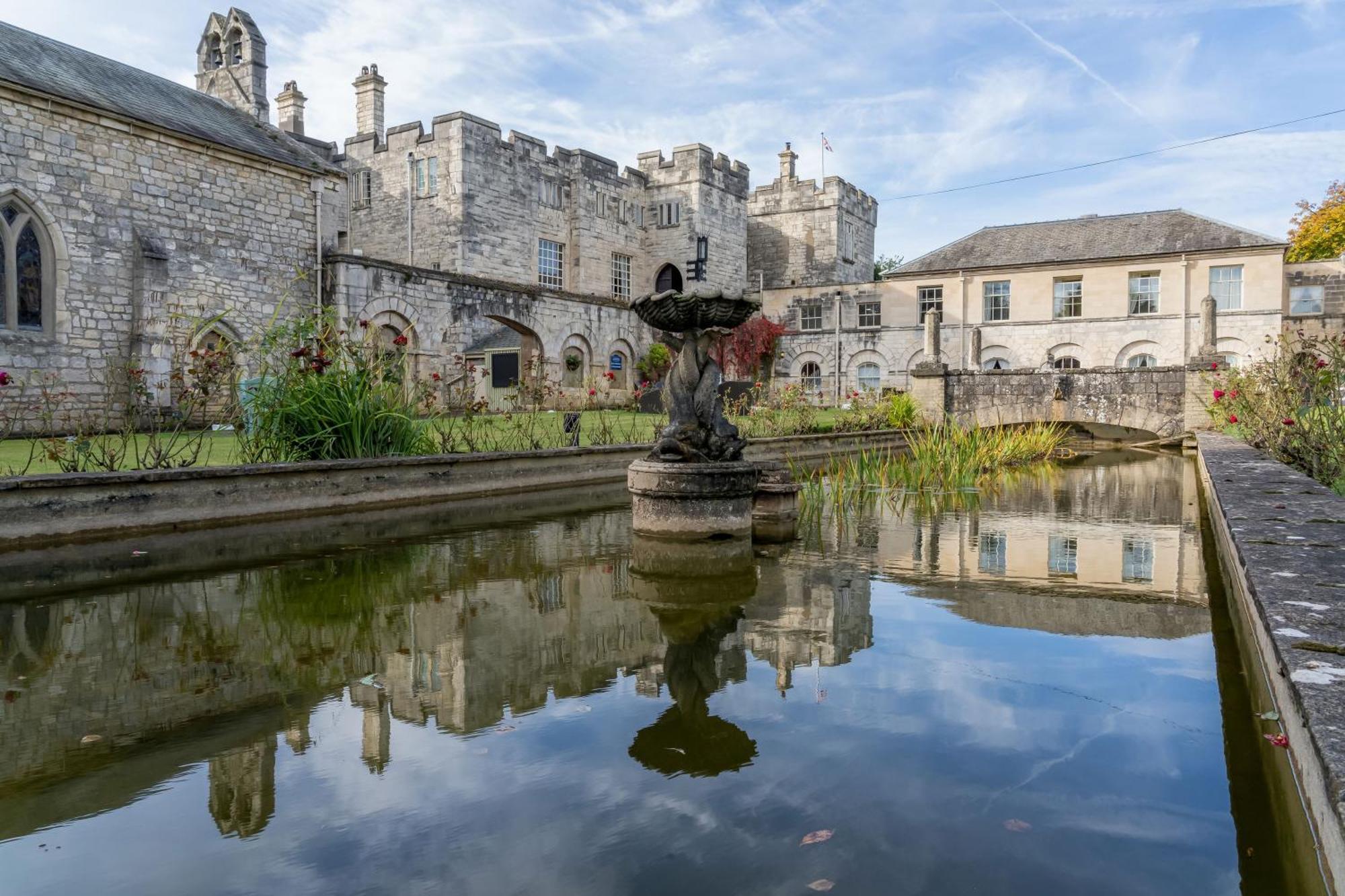 Hazlewood Castle & Spa Tadcaster Exterior foto