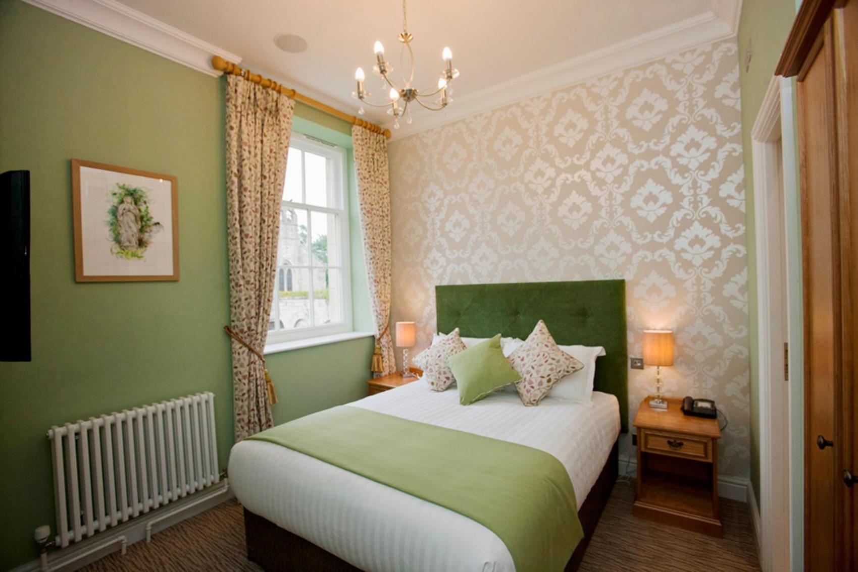 Hazlewood Castle & Spa Tadcaster Exterior foto